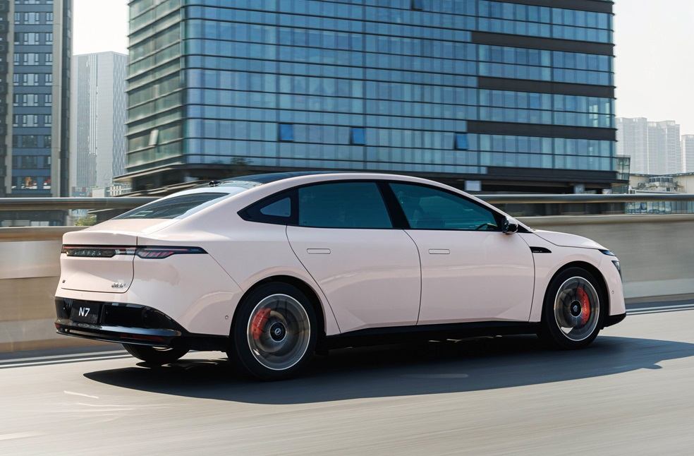 N7 EV Sedan Image